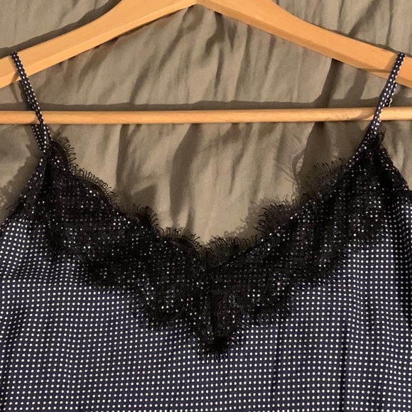 Ladies tank top with adjustable straps - Picture 2 of 3